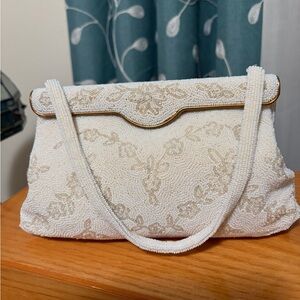 Elegant  Vintage 1940s Cream Beaded Handbag